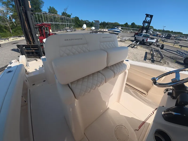 Slide: The Image of Grady-White Fisherman 236 2025 - 13