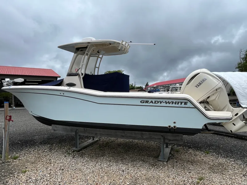 Slide: The Image of Grady-White Fisherman 236 2025 - 32