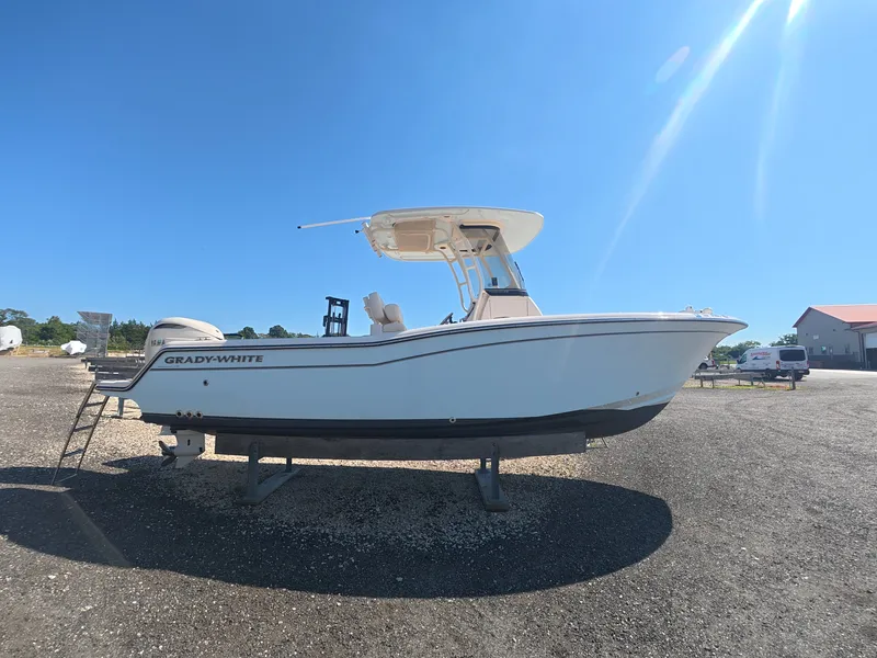 Slide: The Image of Grady-White Fisherman 236 2025 - 26