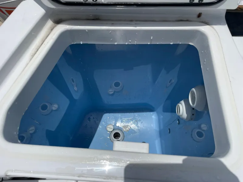 Slide: The Image of 2024 Blackfin 332cc boat livewell with water. - 12