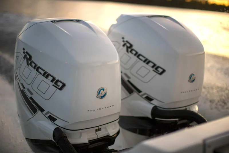 Slide: The Image of Blackfin 332cc 2024 - 61