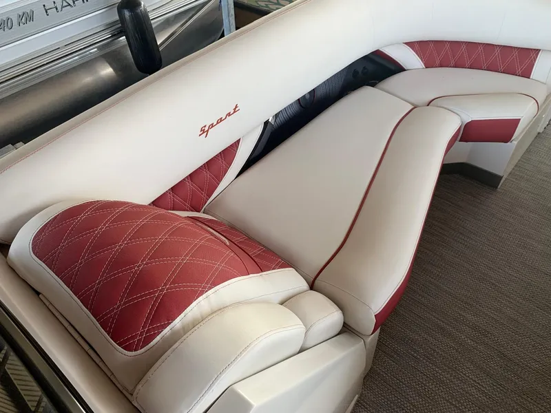 Slide: The Image of 2020-Bennington-25-QX-Sport-MarineMax-Dallas - 13