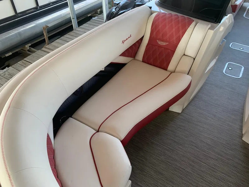 Slide: The Image of 2020-Bennington-25-QX-Sport-MarineMax-Dallas - 15
