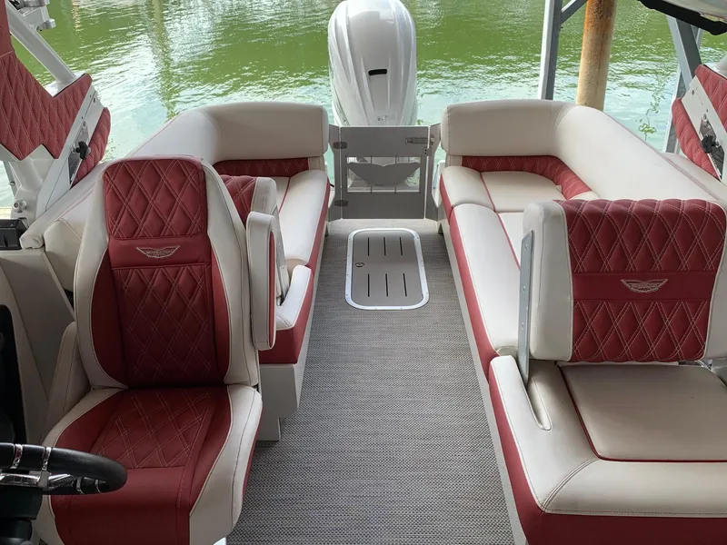 Slide: The Image of 2020-Bennington-25-QX-Sport-MarineMax-Dallas - 16