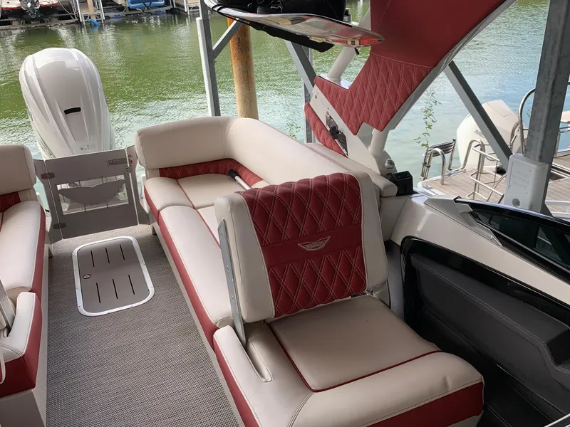 Slide: The Image of 2020-Bennington-25-QX-Sport-MarineMax-Dallas - 18