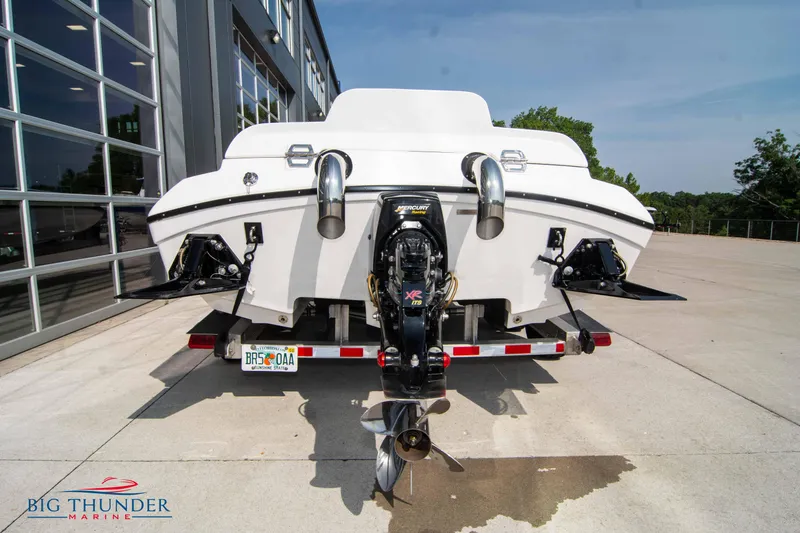 Slide: The Image of 2019 Spectre Screaming Eagle 22 Talon boat on trailer at Big Thunder Marine. - 12