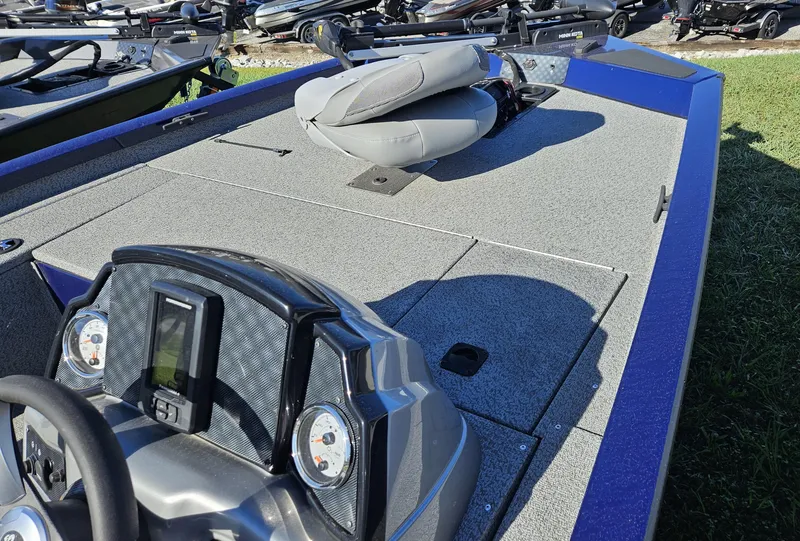 Slide: The Image of G3 Sportsman 1610 Vinyl 2023 - 6