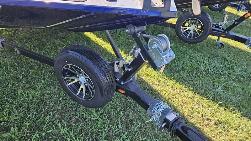 Slide: The Image of G3 Sportsman 1610 Vinyl 2023 - 8