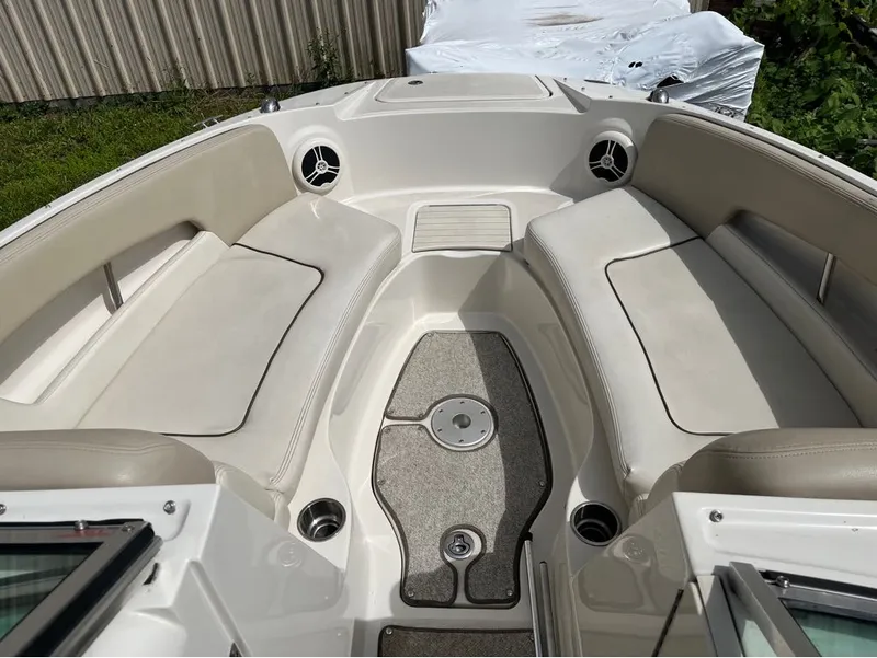 Slide: The Image of Sea Ray 230SD 2009 - 2