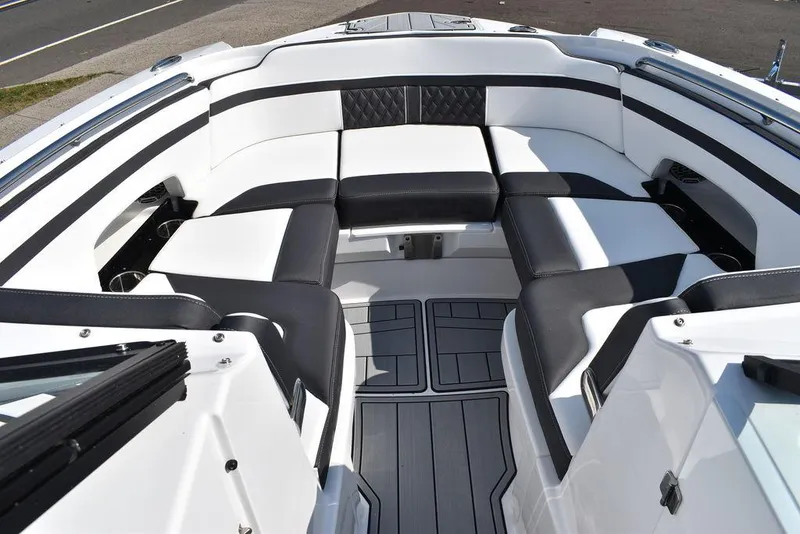 Slide: The Image of Monterey M6 2024 - 73