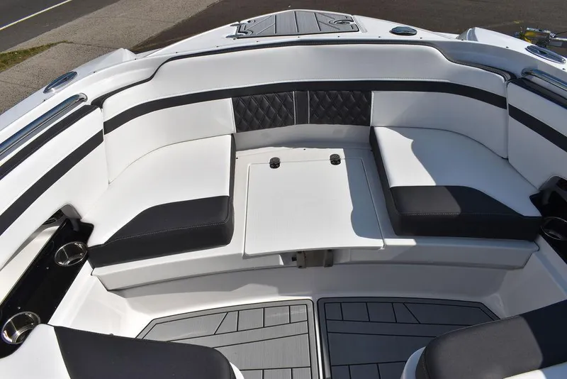 Slide: The Image of Monterey M6 2024 - 79