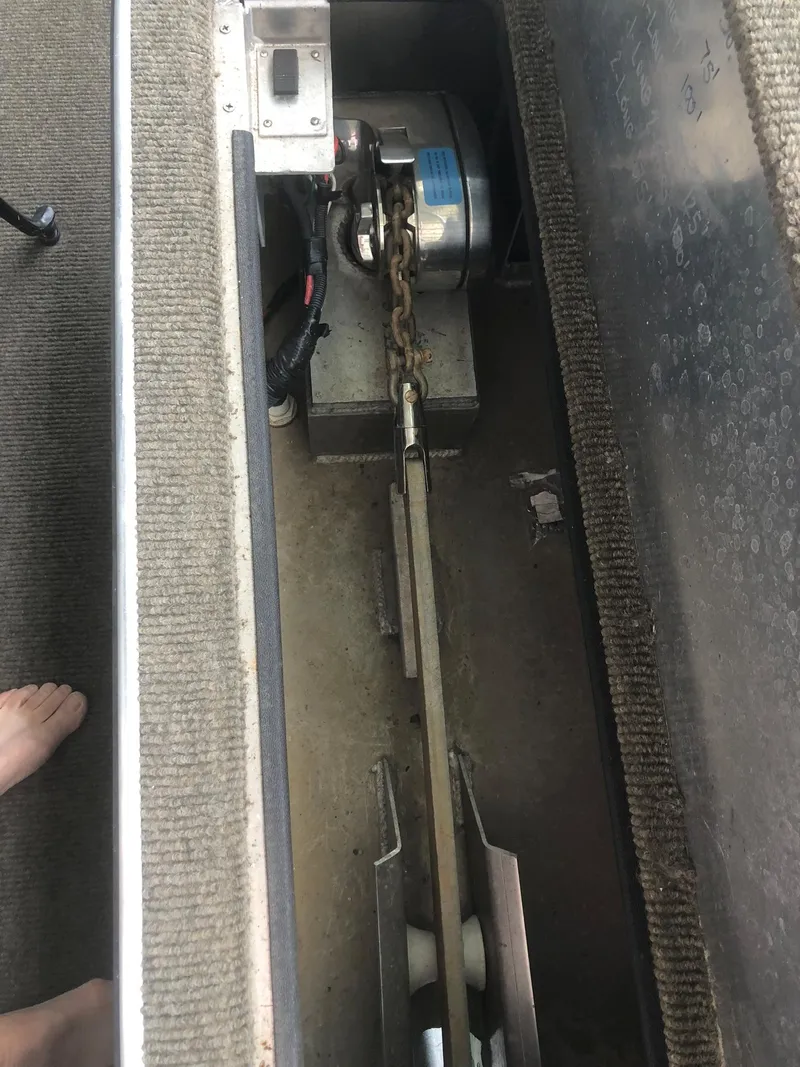 Slide: The Image of 2016 Thoroughbred 67x17 boat anchor winch system - 18