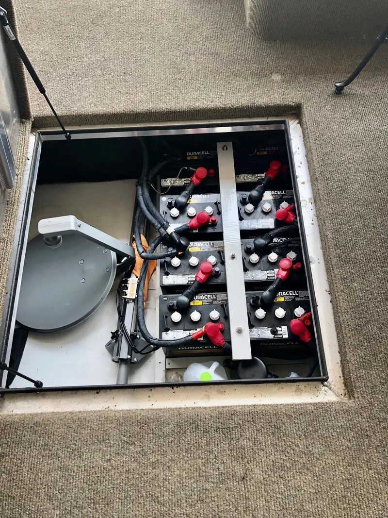 Slide: The Image of Battery compartment of a 2016 Thoroughbred 67x17 boat. - 20