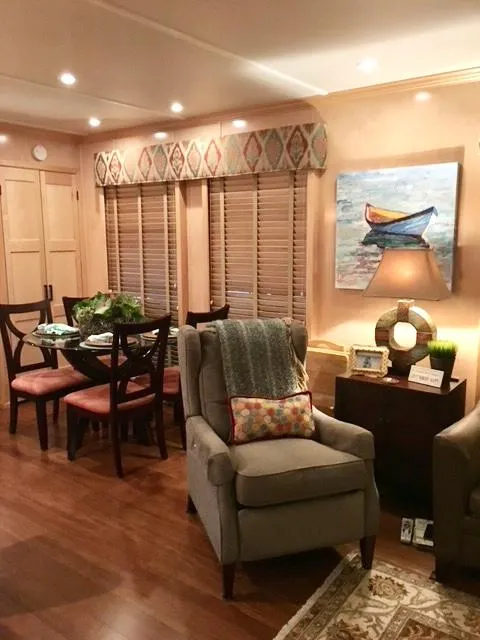 Slide: The Image of Thoroughbred 67x17 2016 - 56