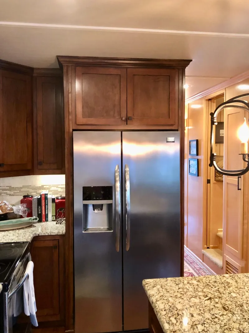 Slide: The Image of Thoroughbred 67x17 2016 - 69