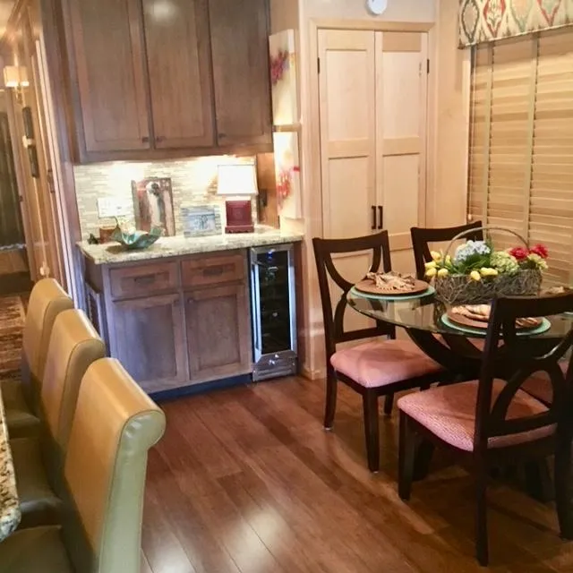 Slide: The Image of Thoroughbred 67x17 2016 - 74