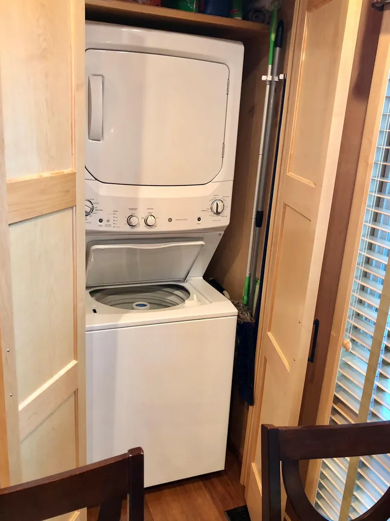 Slide: The Image of Thoroughbred 67x17 2016 - 75