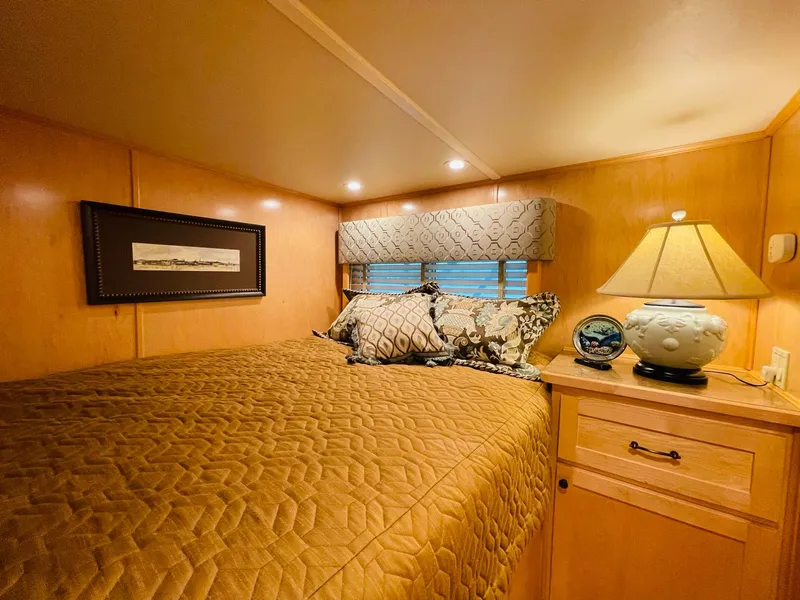 Slide: The Image of Thoroughbred 67x17 2016 - 83