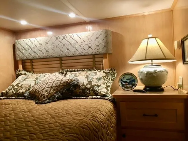 Slide: The Image of Thoroughbred 67x17 2016 - 84