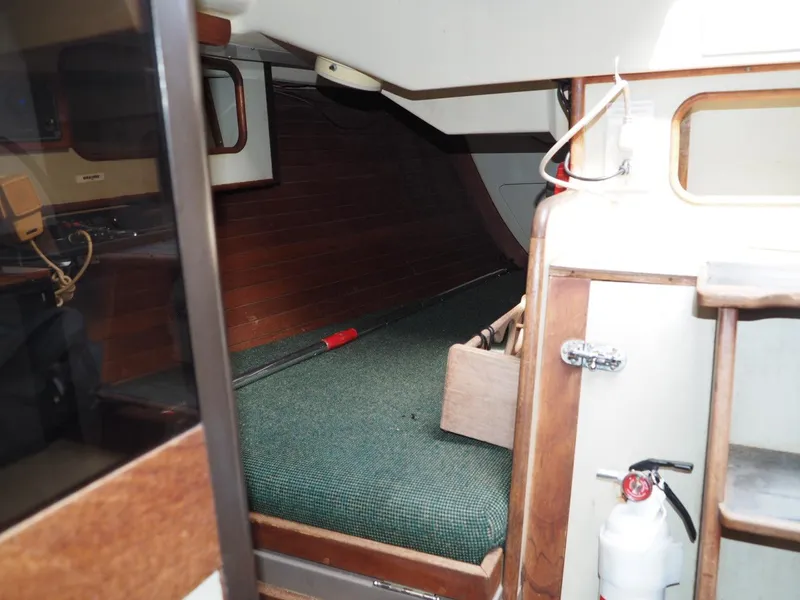 Slide: The Image of Quarter berth - 17