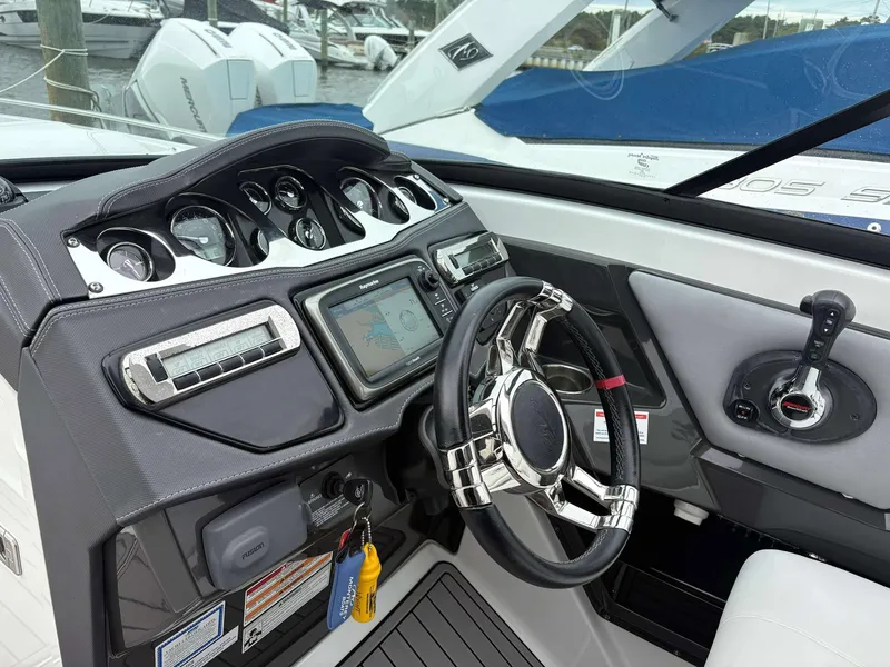 Slide: The Image of Monterey 298SS 2016 - 5