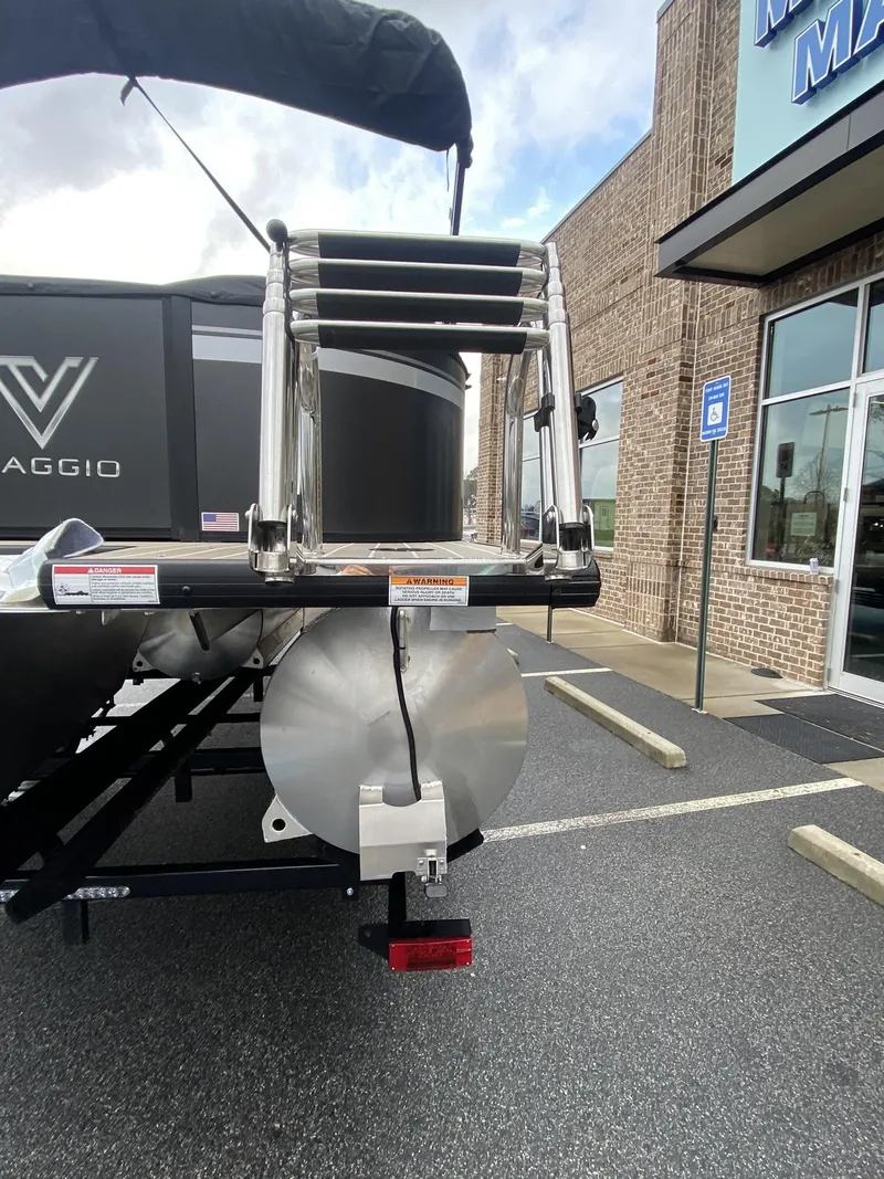 Slide: The Image of Viaggio Lago 22U ST w/Yamaha 150HP 2023 - 3