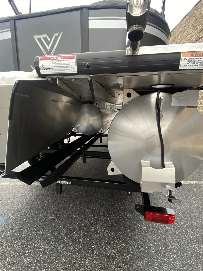 Slide: The Image of Viaggio Lago 22U ST w/Yamaha 150HP 2023 - 31