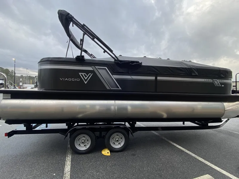 Slide: The Image of Viaggio Lago 22U ST w/Yamaha 150HP 2023 - 33