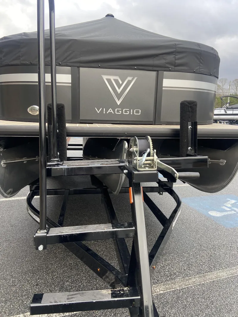 Slide: The Image of Viaggio Lago 22U ST w/Yamaha 150HP 2023 - 34