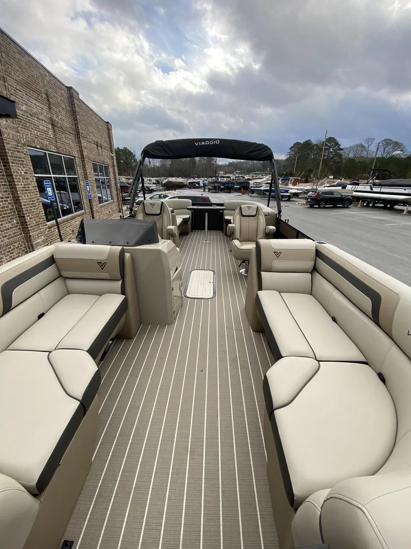 Slide: The Image of Viaggio Lago 22U ST w/Yamaha 150HP 2023 - 49