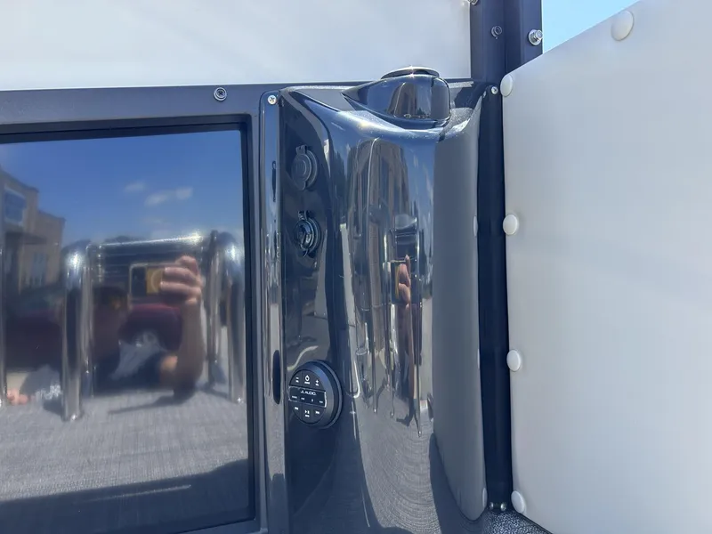 Slide: The Image of JC 247 TT - DSL Sport w/Suzuki 250HP 2024 - 8