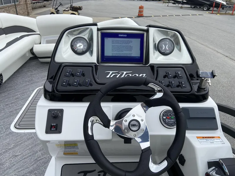 Slide: The Image of JC Manufacturing Swing Back 27TT Sport w/Mercury 350HP 2023 - 17