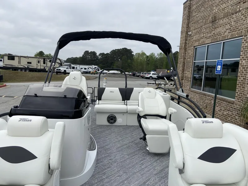 Slide: The Image of JC Manufacturing Swing Back 27TT Sport w/Mercury 350HP 2023 - 21