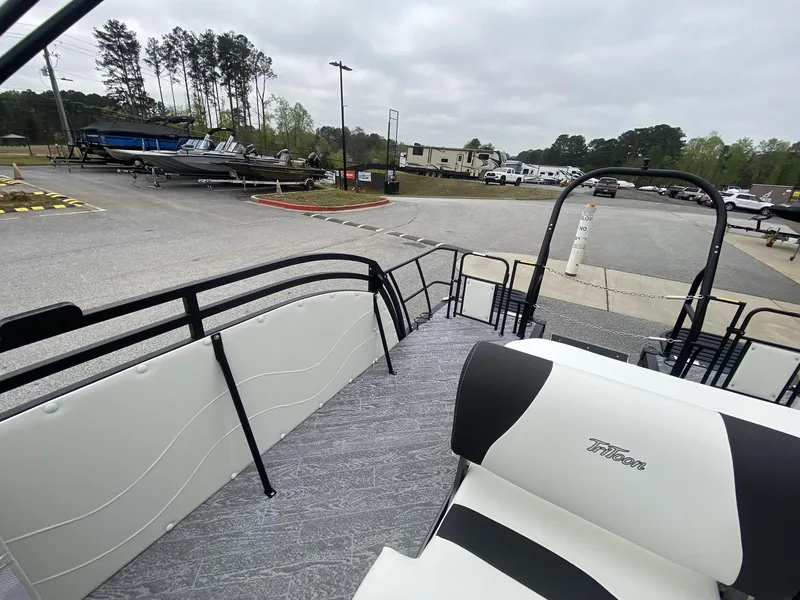 Slide: The Image of JC Manufacturing Swing Back 27TT Sport w/Mercury 350HP 2023 - 49