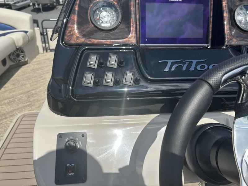 Slide: The Image of JC Neptoon 25TT Sport w/Mercury 350HP 2024 - 21