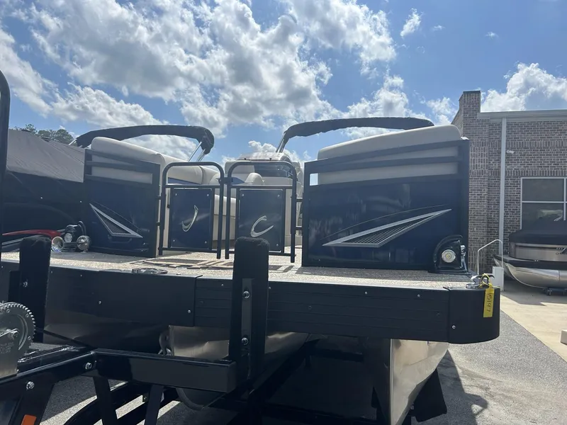 Slide: The Image of JC Manufacturing Neptoon 25TT Sport w/Mercury 350HP 2024 - 17