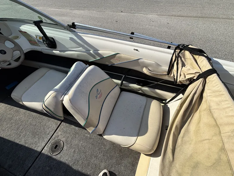 Slide: The Image of Sea Ray 175 5 Series w/2008 Model Year Mercury 115HP 4-Stroke & Trailer 1997 - 16