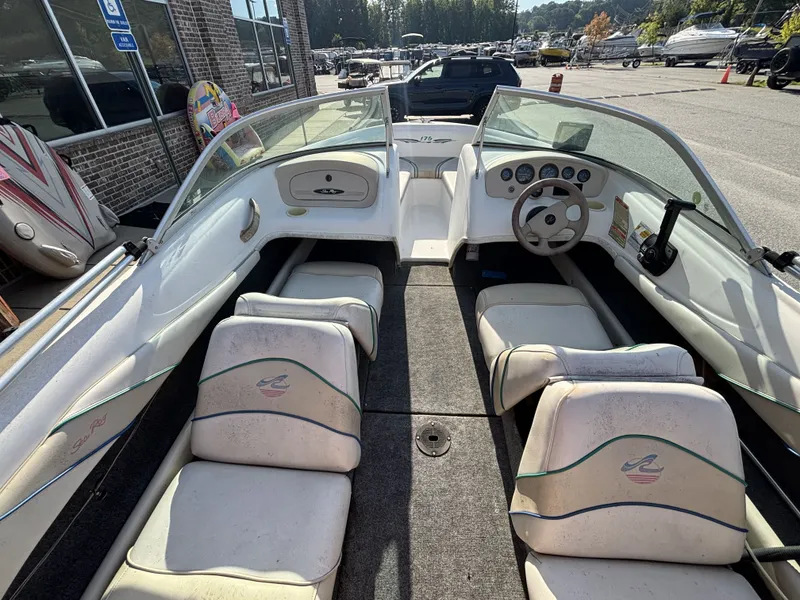 Slide: The Image of Sea Ray 175 5 Series w/2008 Model Year Mercury 115HP 4-Stroke & Trailer 1997 - 22