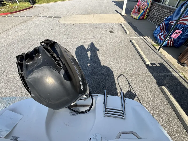 Slide: The Image of Sea Ray 175 5 Series w/2008 Model Year Mercury 115HP 4-Stroke & Trailer 1997 - 25