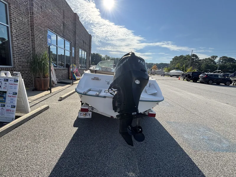 Slide: The Image of Sea Ray 175 5 Series w/2008 Model Year Mercury 115HP 4-Stroke & Trailer 1997 - 27