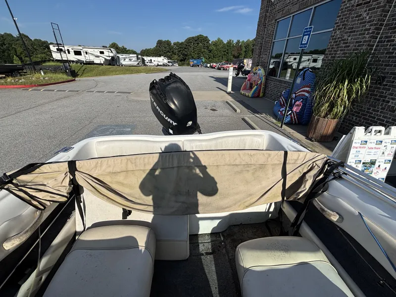 Slide: The Image of Sea Ray 175 5 Series w/2008 Model Year Mercury 115HP 4-Stroke & Trailer 1997 - 35