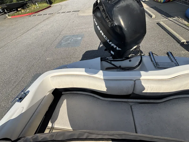 Slide: The Image of Sea Ray 175 5 Series w/2008 Model Year Mercury 115HP 4-Stroke & Trailer 1997 - 38