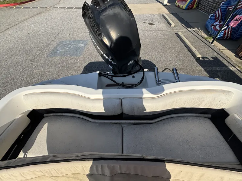 Slide: The Image of Sea Ray 175 5 Series w/2008 Model Year Mercury 115HP 4-Stroke & Trailer 1997 - 39