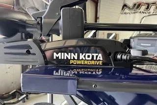 Slide: The Image of 2024 Tracker Targa V-19 Combo with Mercury 200 Pro V8 outboard engine. - 12