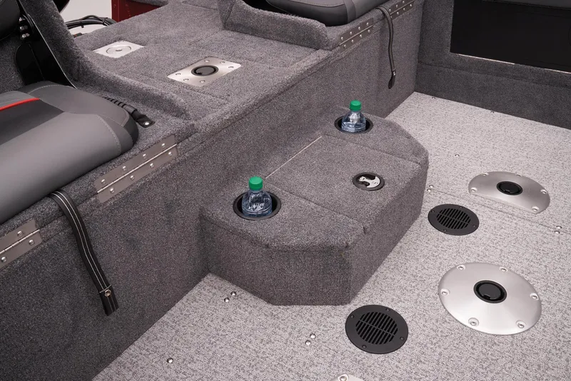 Slide: The Image of Tracker Targa V-19 Combo - 47