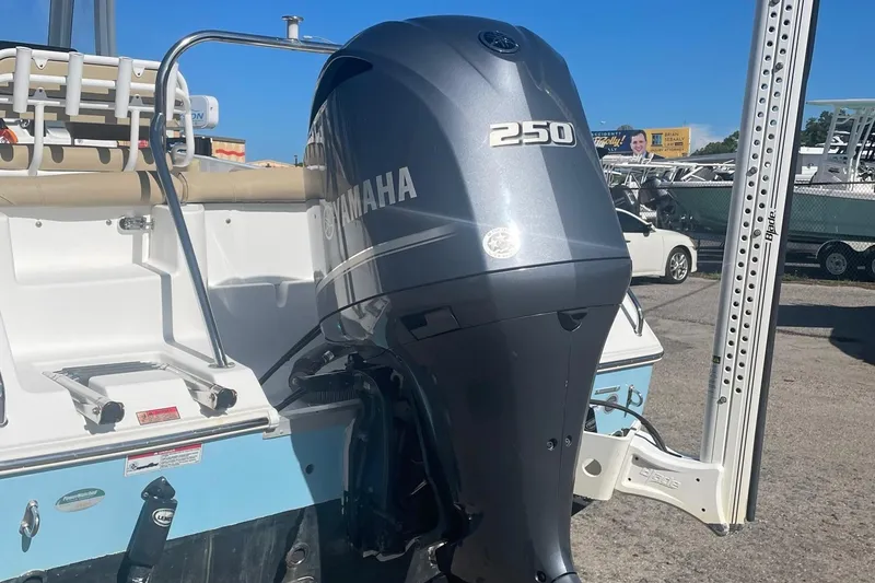 Slide: The Image of 2018 Sea Hunt Ultra 235 SE with Yamaha 250 outboard motor. - 6