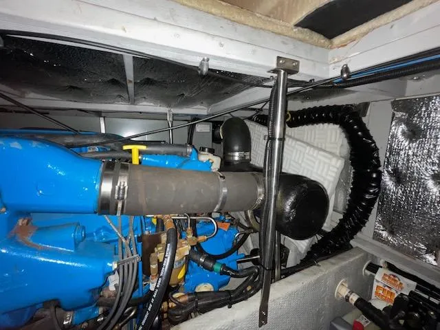 Slide: The Image of Silverton 392 Motor Yacht 1999 - 57