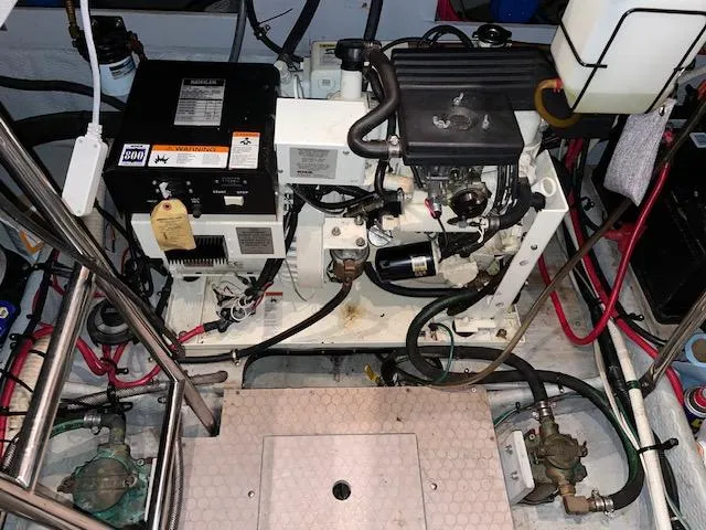 Slide: The Image of Silverton 392 Motor Yacht 1999 - 60