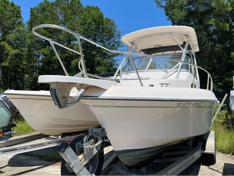 Slide: The Image of Grady-White Gulfstream 232 2012 - 9