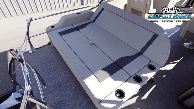 Slide: The Image of BARLETTA BOATS A22UC - 12